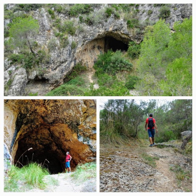 De grote grot in El Garraf is een bezoekje waard....