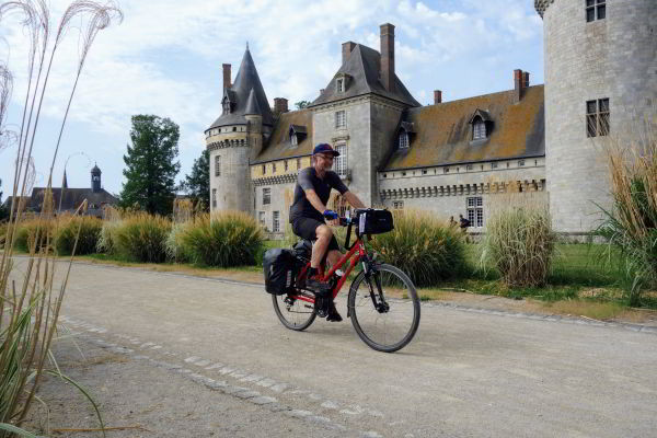 Op de fiets langs het kasteel van Sully-sur-Loire