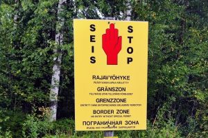 Bordje langs de Fins-Russische grens