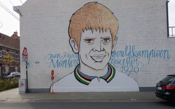 Streetart met de overleden wielerheld Jean-Pierre Jempi Monseré
